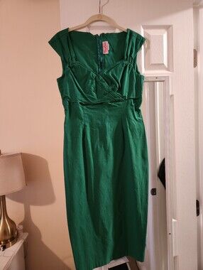 Pinup Couture Emerald Green Cap Sleeve Sheath Dress